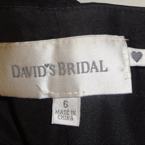 DAVID’S BRIDAL LONG STRAPLESS CHIFFON DRESS - Picture 3 of 8